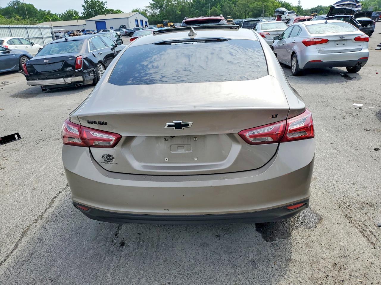 2022 Chevrolet Malibu Lt - Фото 6