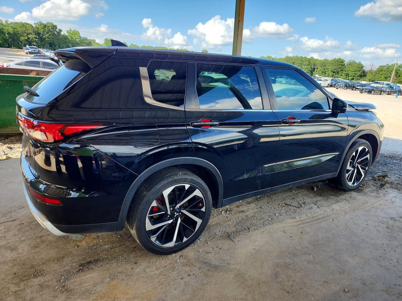 2022 Mitsubishi Outlander Se - Фото 3