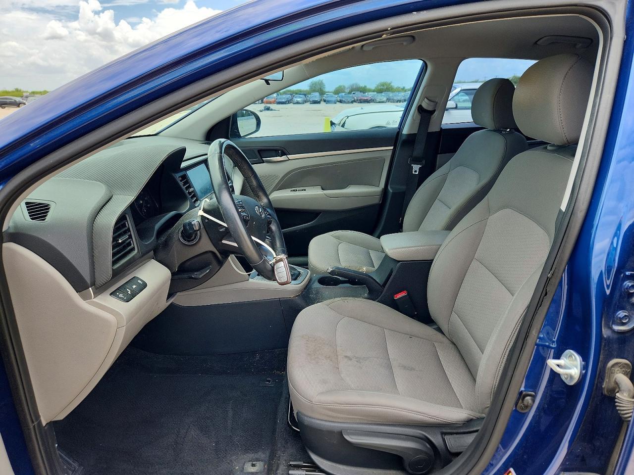 2020 Hyundai Elantra Eco - Фото 7
