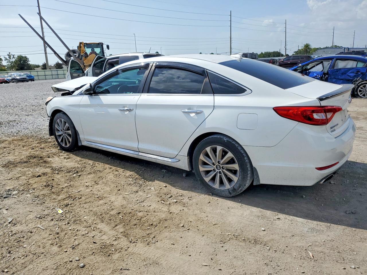 2015 Hyundai Sonata Sport - Фото 2