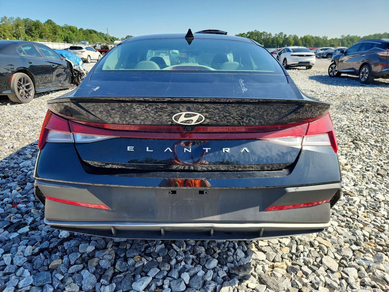 2025 Hyundai Elantra Sel Sport - Фото 6