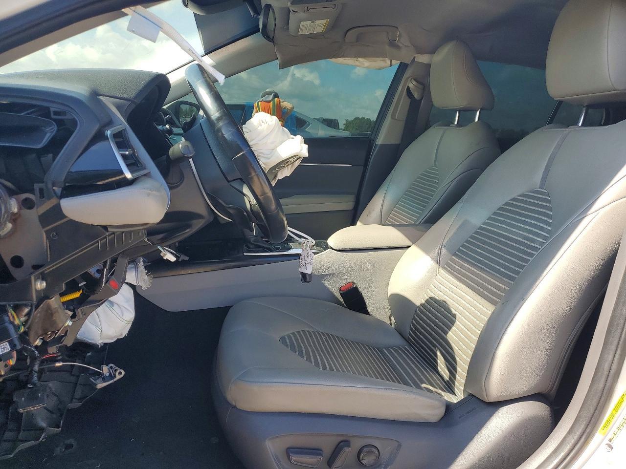 2018 Toyota Camry L Automatic - Фото 7