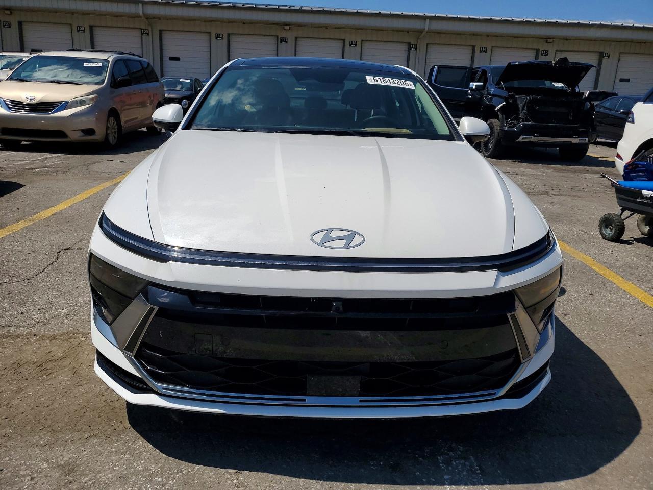 2026 Hyundai Sonata Hybrid Limited - Image 5