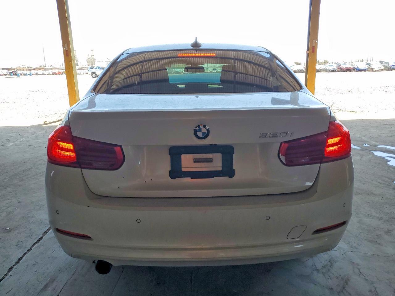 2018 BMW 320 I - Фото 6