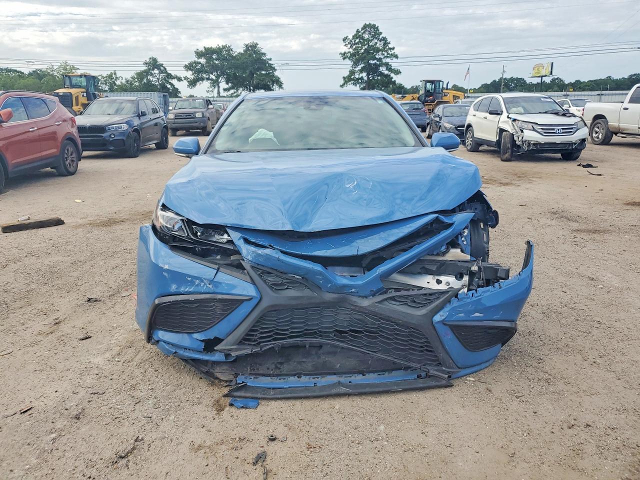2023 Toyota Camry Se - Image 5