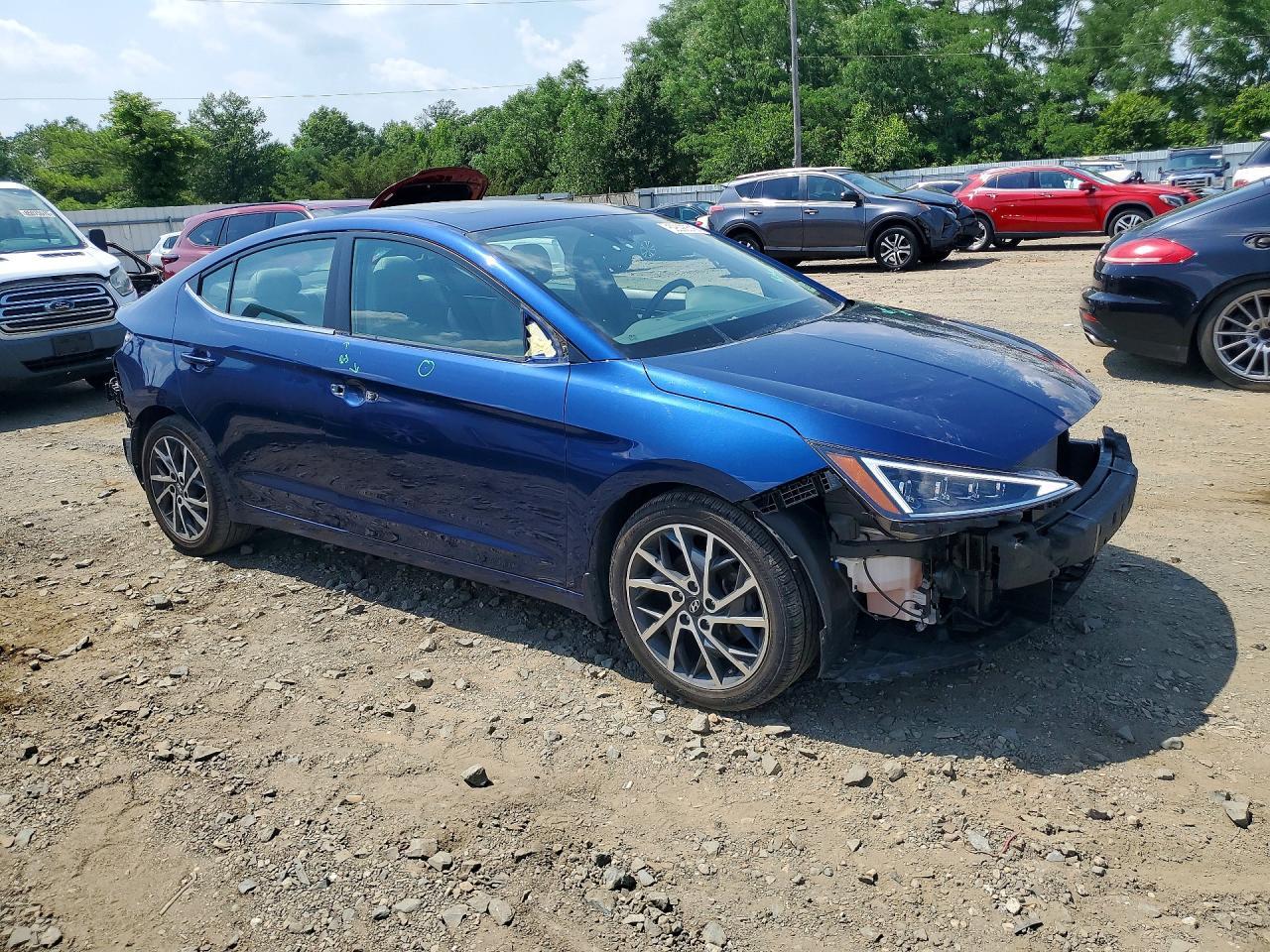 2020 Hyundai Elantra Limited - Image 4