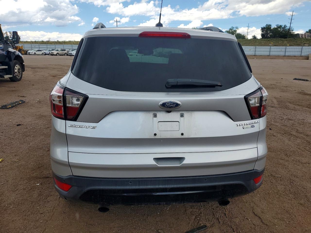 2017 Ford Escape Titanium - Фото 6