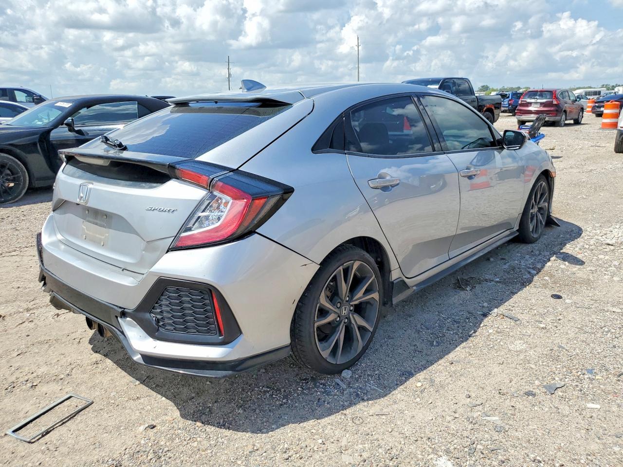 2019 Honda Civic Sport - Image 3
