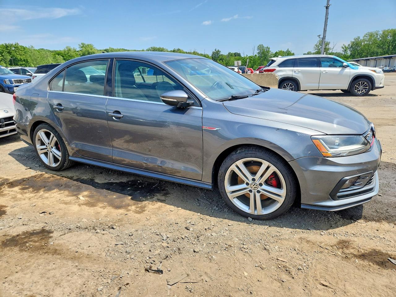 2017 Volkswagen Jetta Gli - Image 4