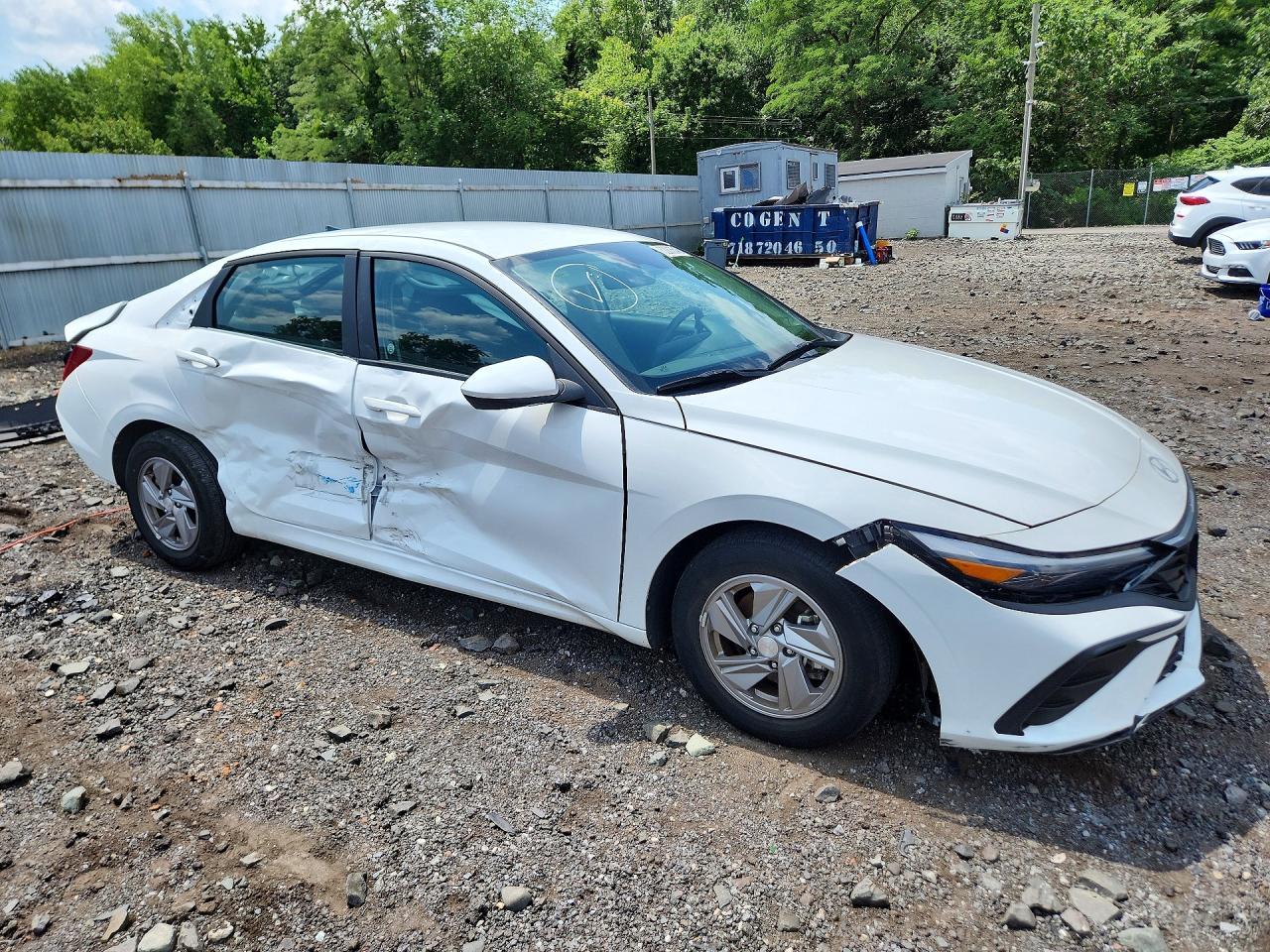 2024 Hyundai Elantra Se - Фото 4