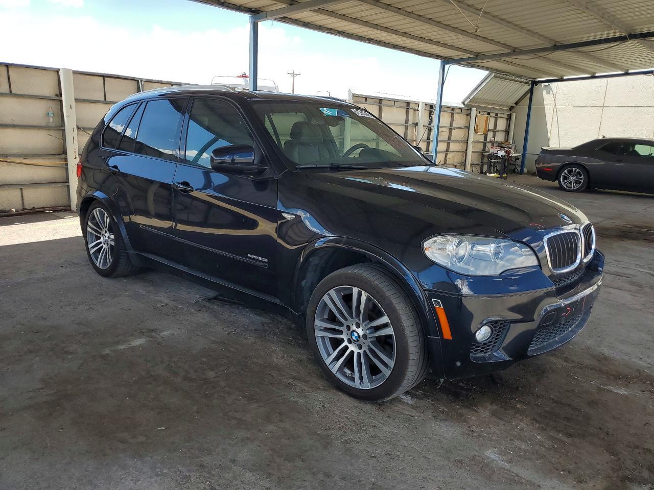 2013 BMW X5 xDrive50I - Image 4