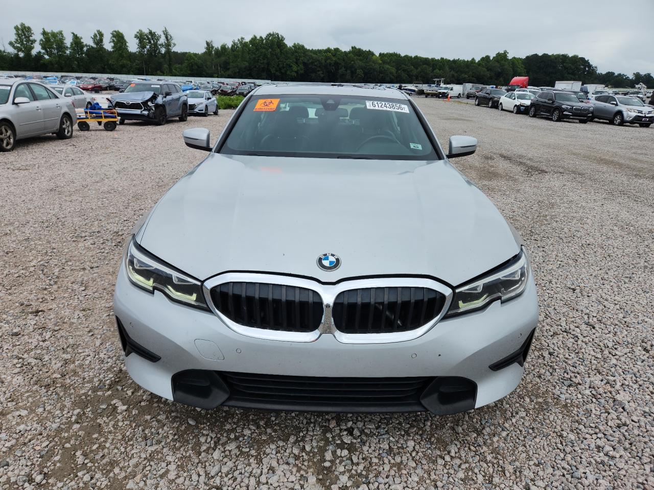 2020 BMW 330I - Фото 5