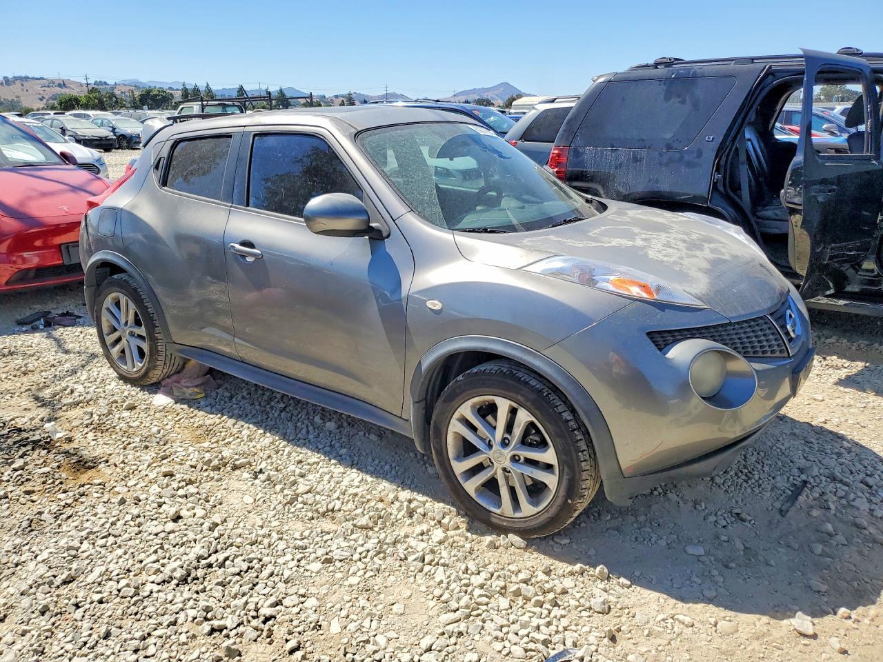 2011 Nissan Juke S - Фото 4