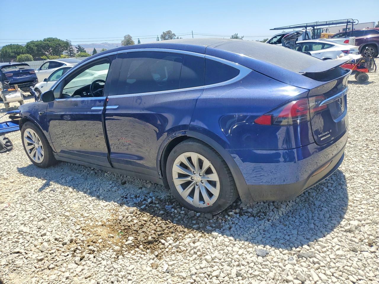 2018 Tesla Model X - Image 2