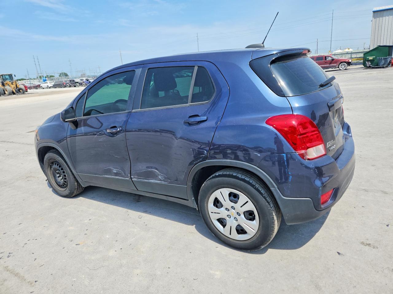 2018 Chevrolet Trax Ls - Фото 2