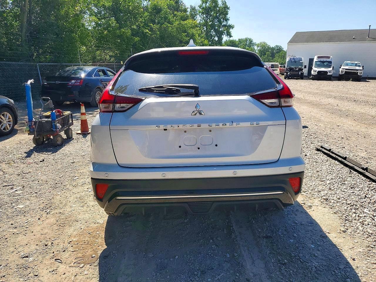 2022 Mitsubishi Eclipse Cross Es - Image 6