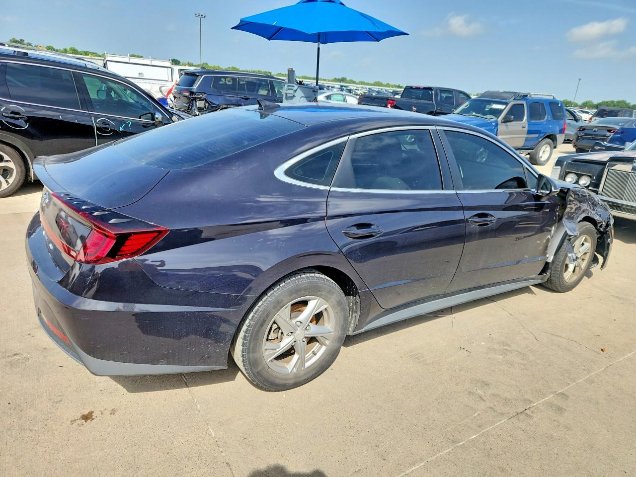 2023 Hyundai Sonata Se - Image 3