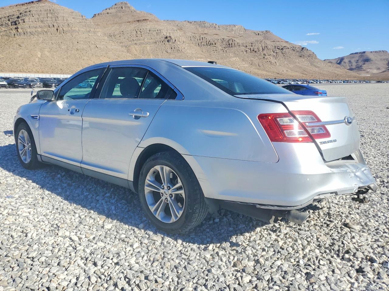2013 Ford Taurus Sel - Фото 2