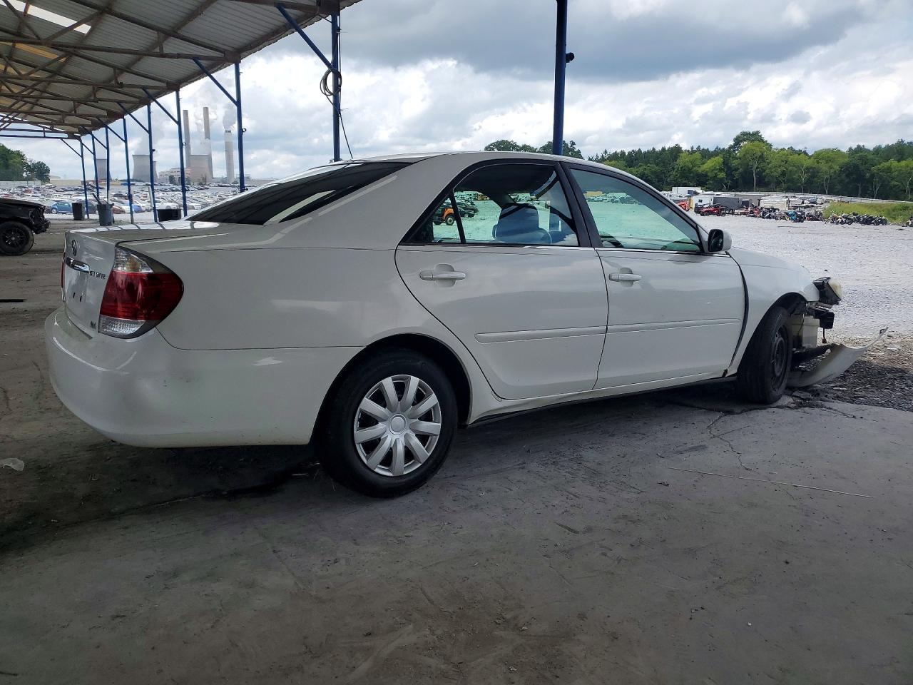 2005 Toyota Camry Le - Image 3