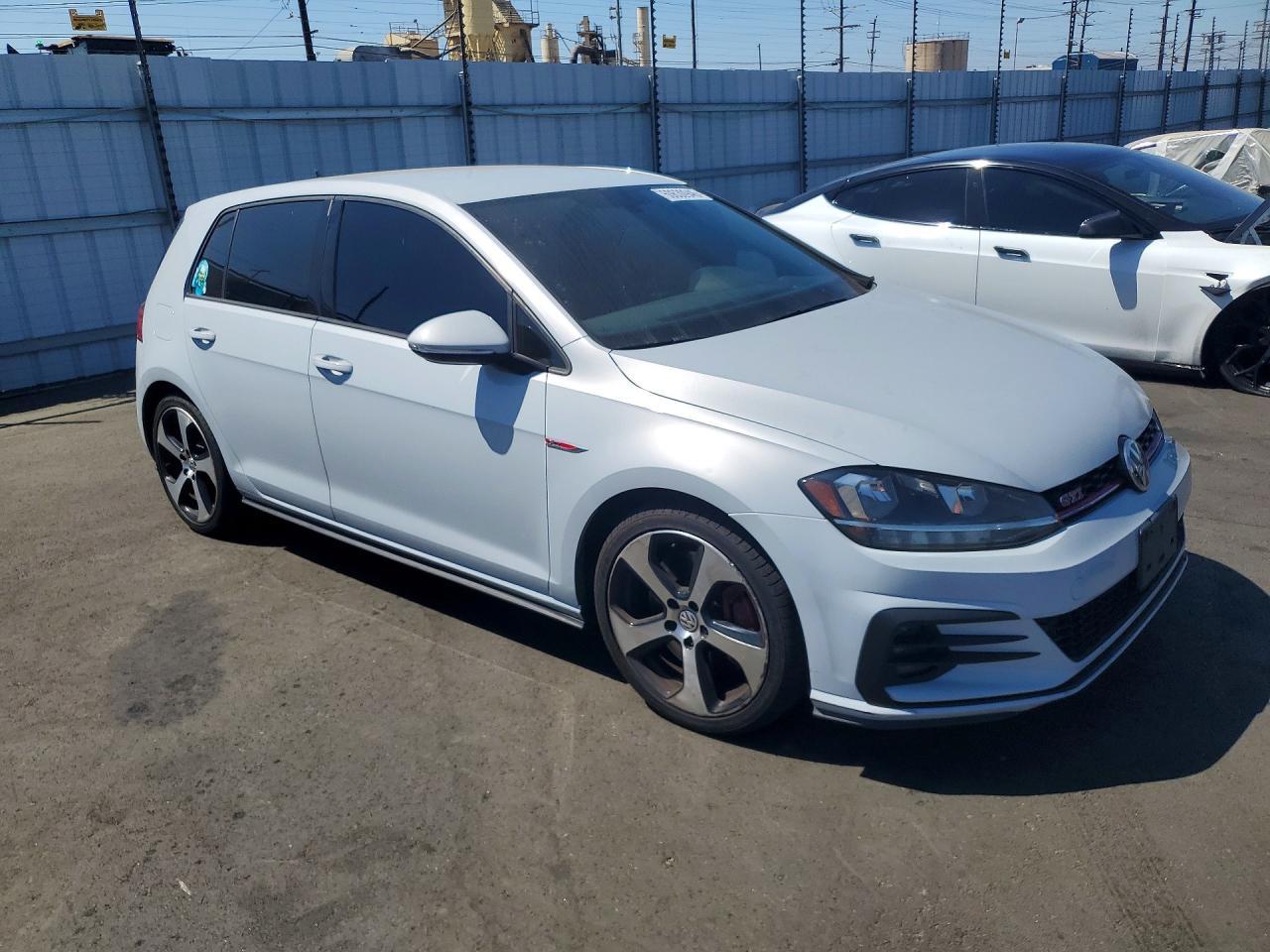 2019 Volkswagen Gti S - Image 4