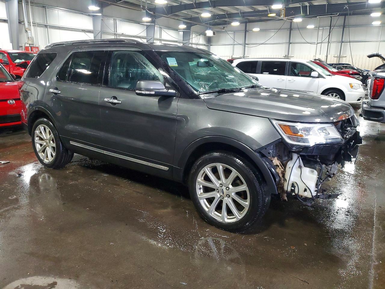 2016 Ford Explorer Limited - Image 4