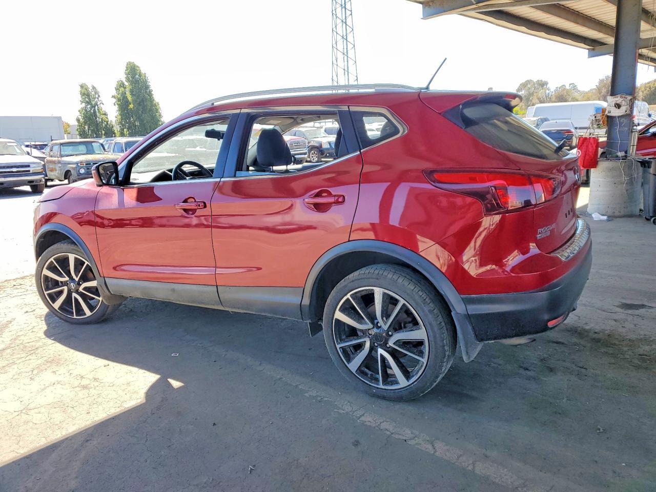 2017 Nissan Rogue Sport Sl - Фото 2