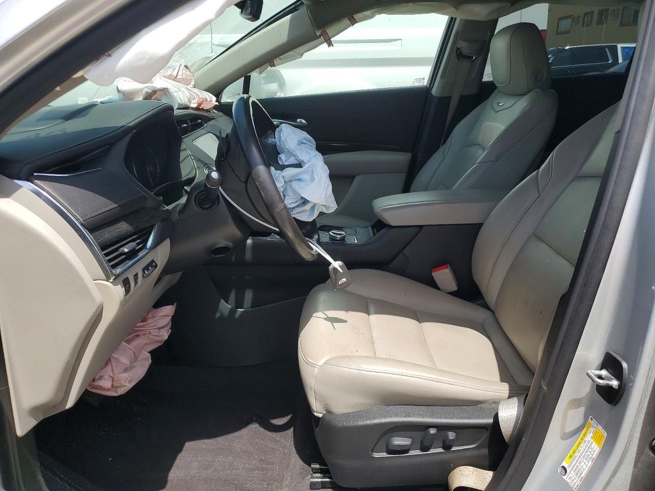 2020 Cadillac Xt4 Premium Luxury - Image 7
