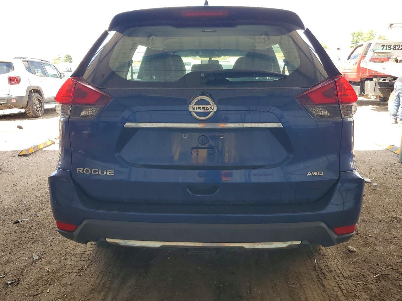 2017 Nissan Rogue S - Image 6