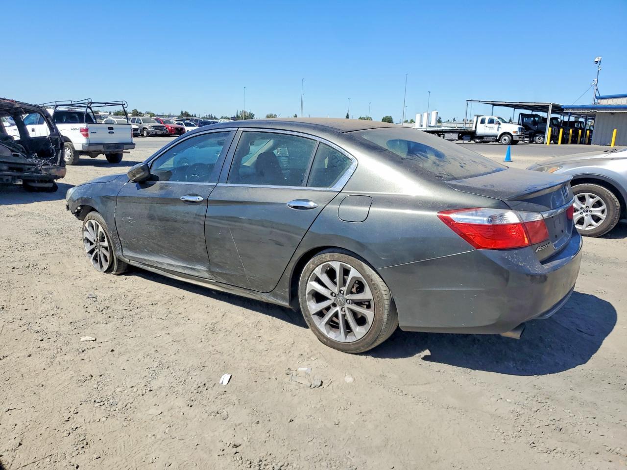 2014 Honda Accord Sport - Image 2