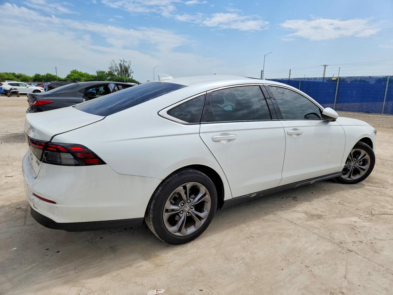 2024 Honda Accord Ex - Image 3