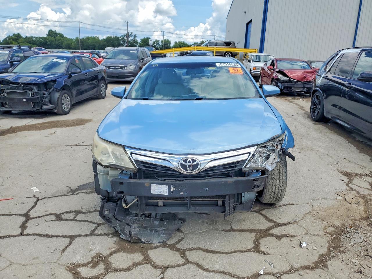 2012 Toyota Camry Le - Image 5