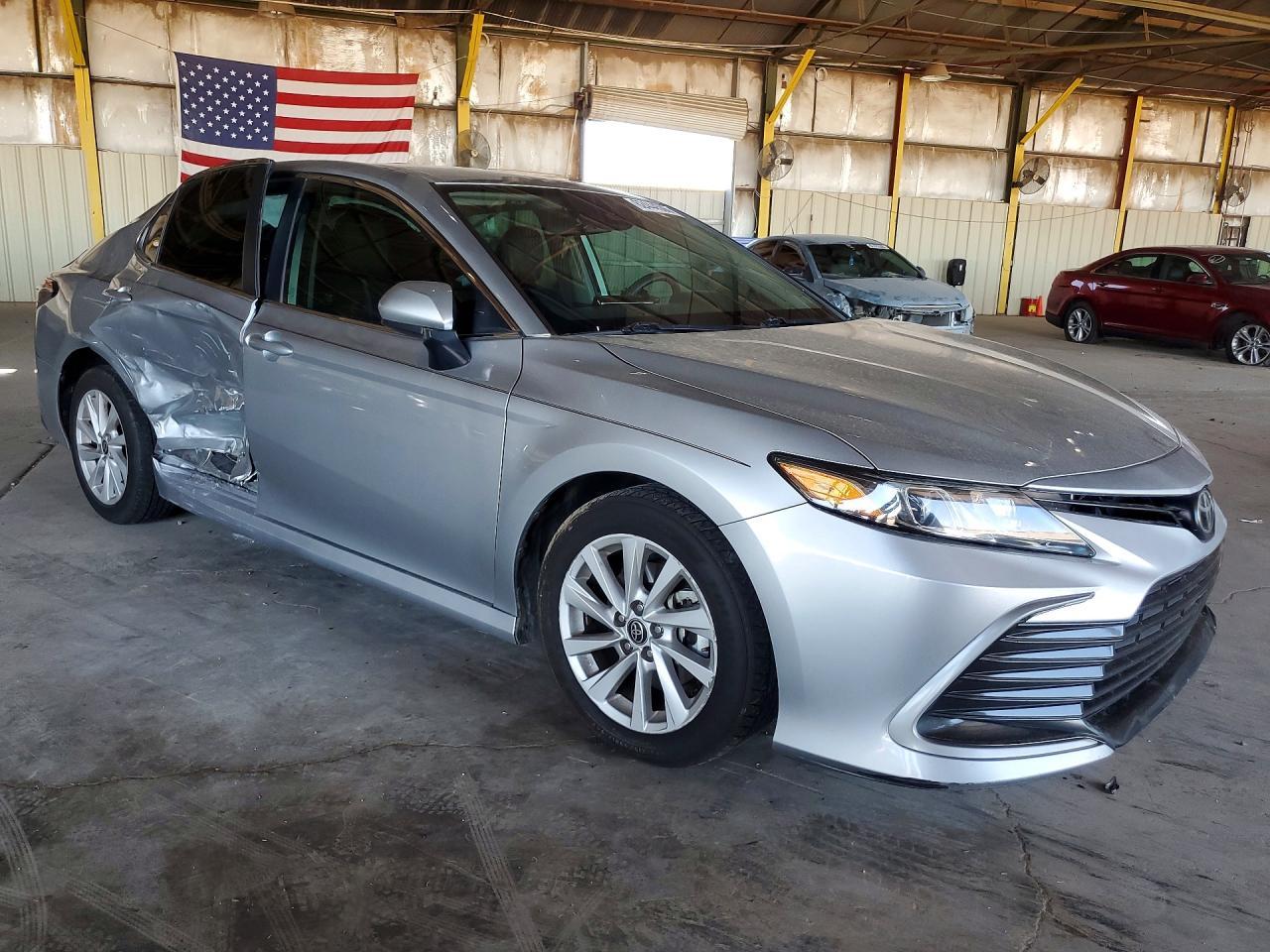 2022 Toyota Camry Le - Image 4