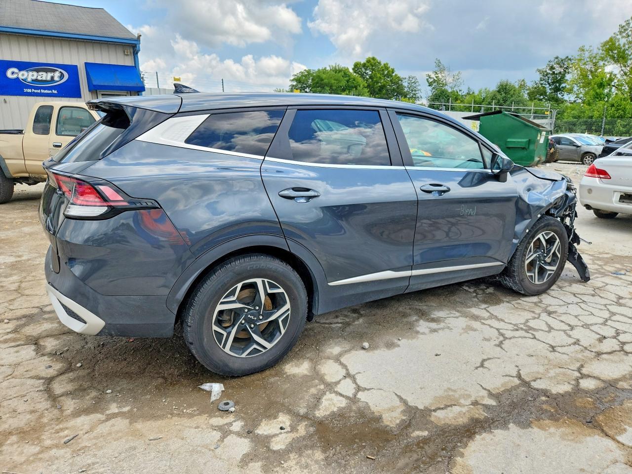 2023 Kia Sportage Lx - Image 3