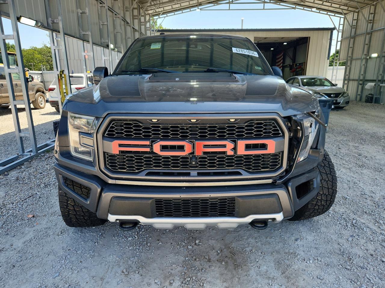 2017 Ford F150 Raptor - Фото 5