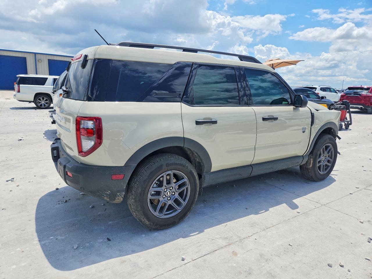 2025 Ford Bronco Sport Big Bend - Image 3