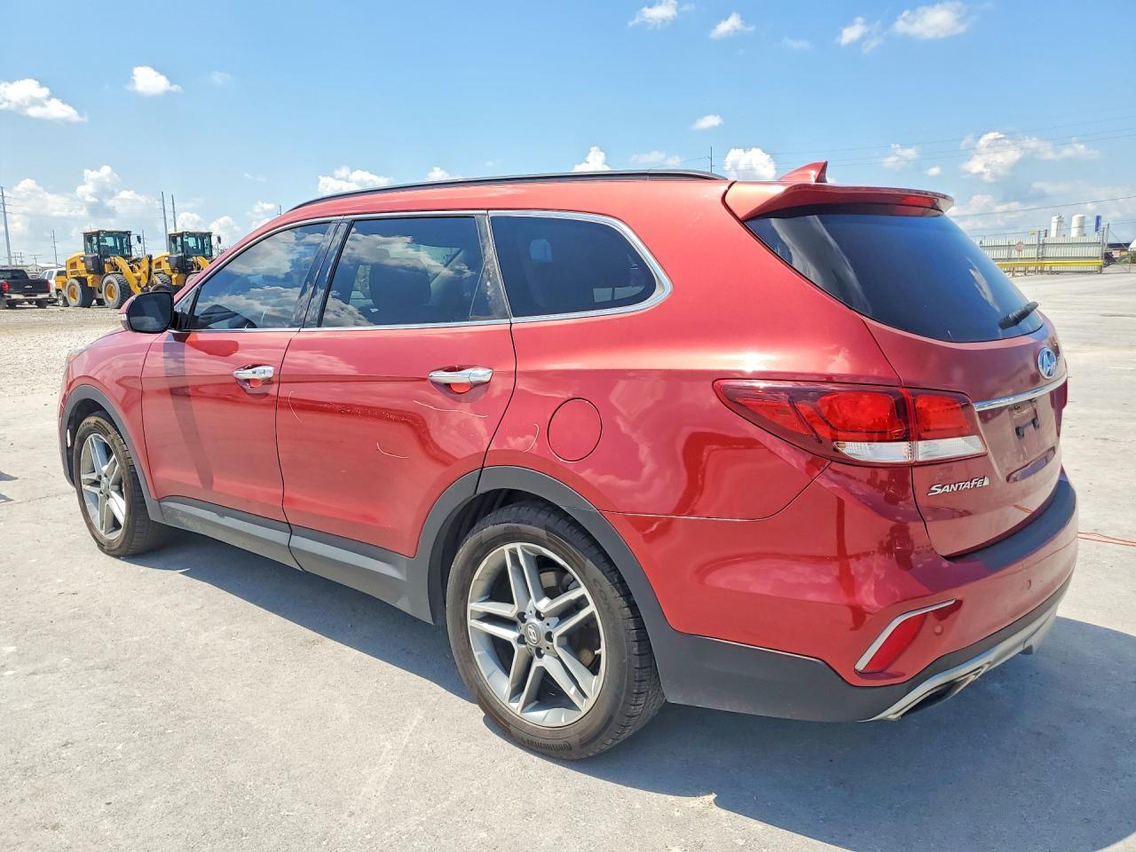 2017 Hyundai Santa Fe Se Ultimate - Image 2