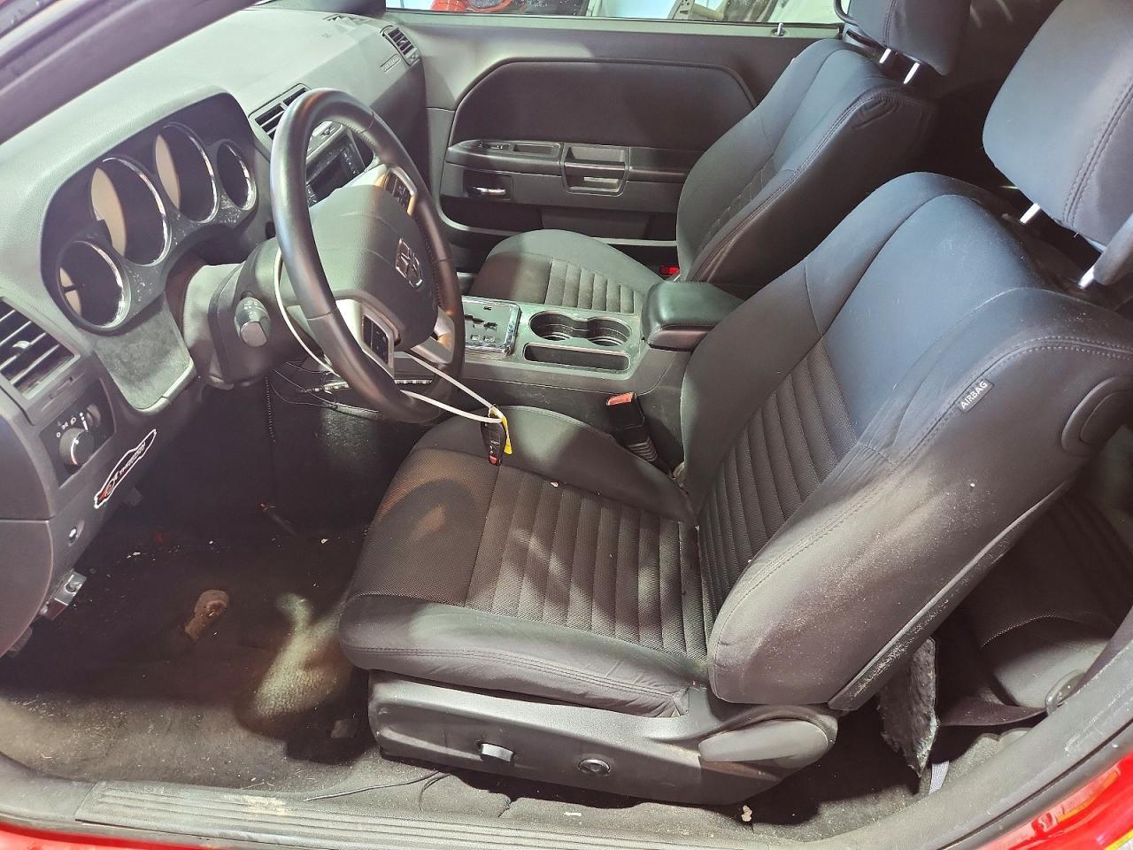 2014 Dodge Challenger Sxt - Image 7