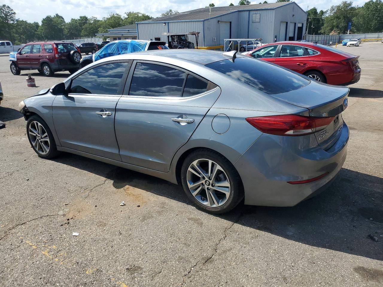 2017 Hyundai Elantra Limited - Image 2