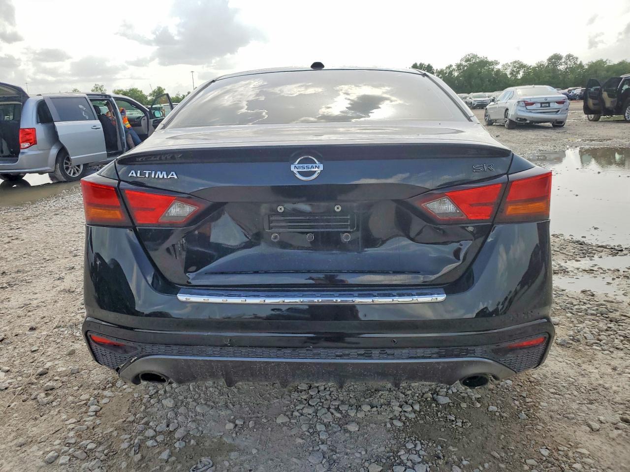 2021 Nissan Altima Sr - Фото 6