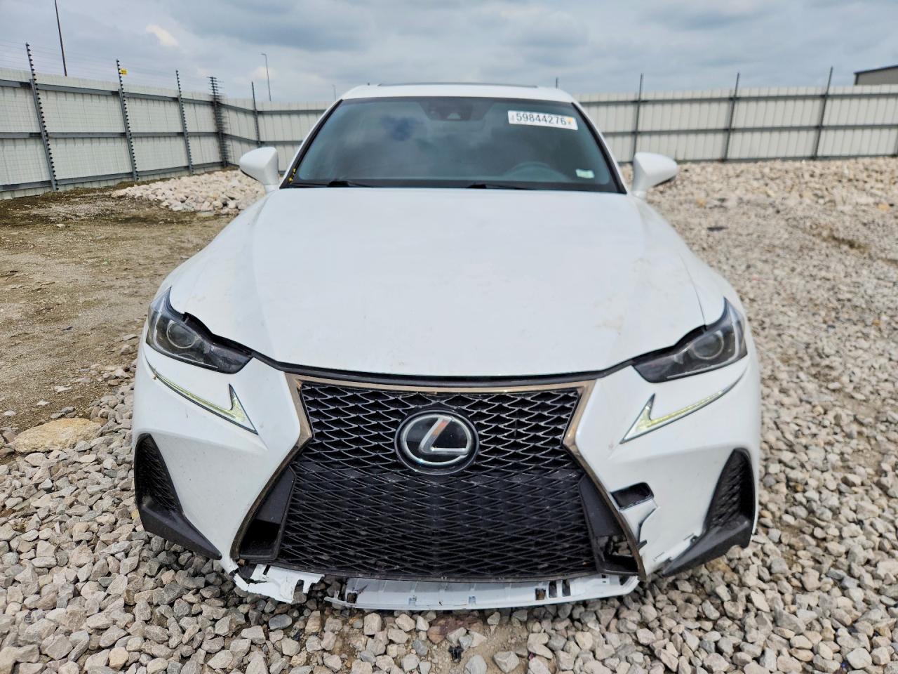 2017 Lexus Is 300 - Image 5