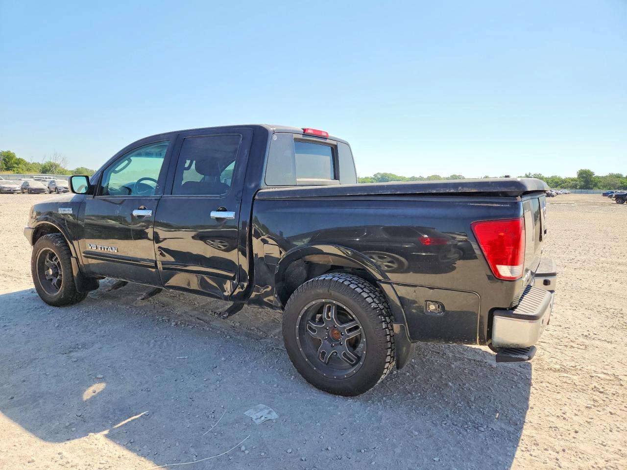 2009 Nissan Titan Xe - Image 2