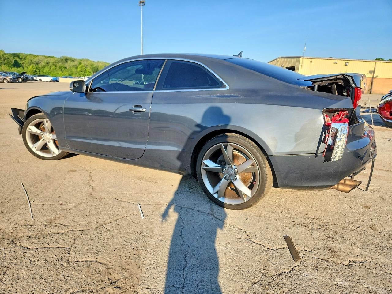 2010 Audi A5 Premium Plus - Фото 2