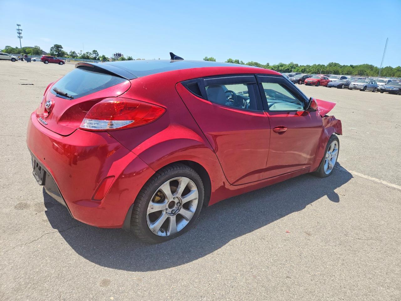 2012 Hyundai Veloster Base - Фото 3