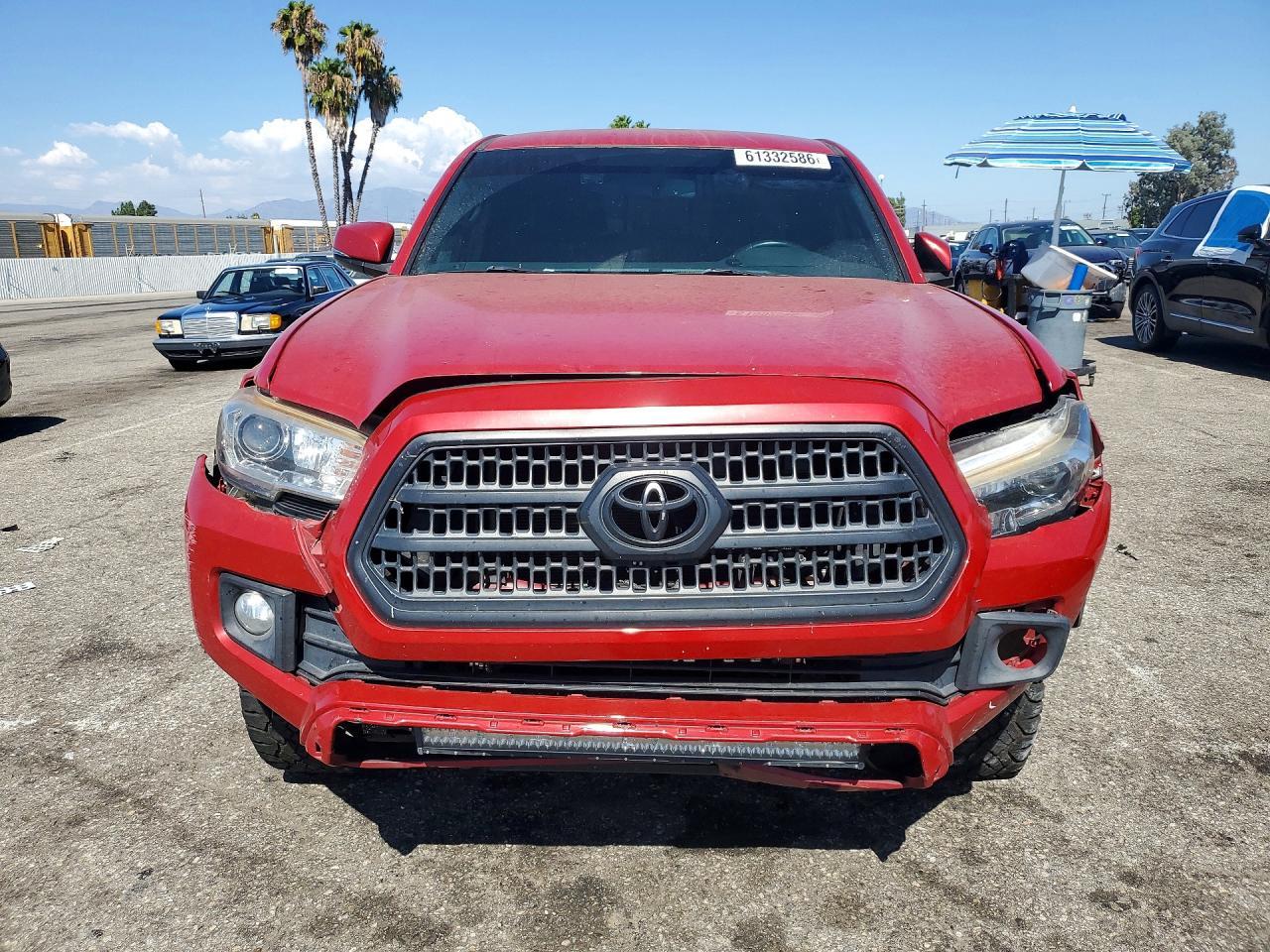 2017 Toyota Tacoma Trd Off-Road - Image 5
