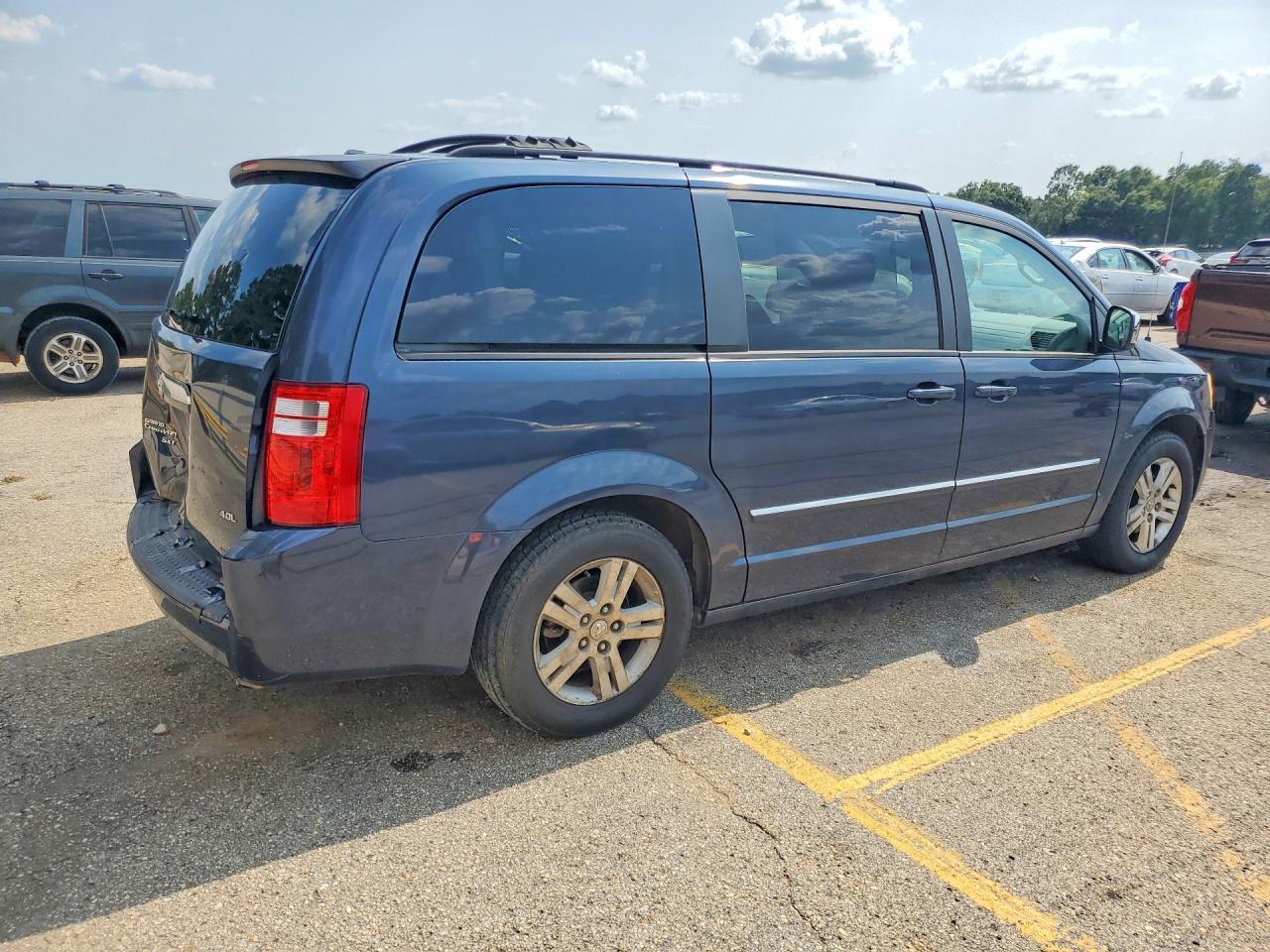 2008 Dodge Grand Caravan Sxt - Фото 3