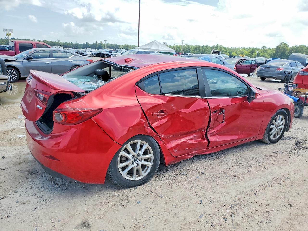 2014 Mazda 3 Grand Touring - Image 3