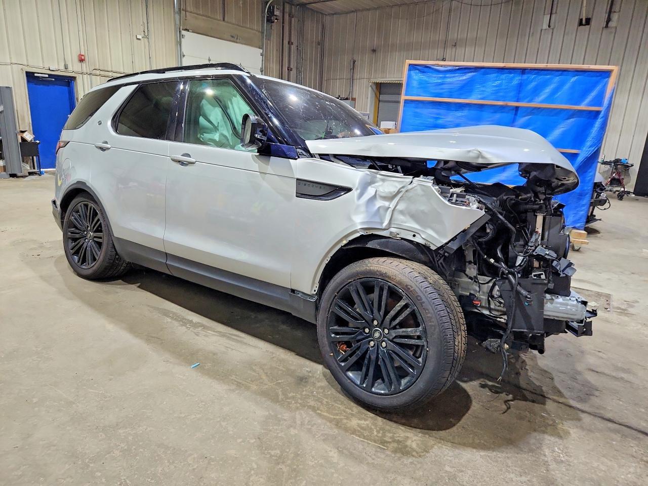 2018 Land Rover Discovery Hse - Image 4