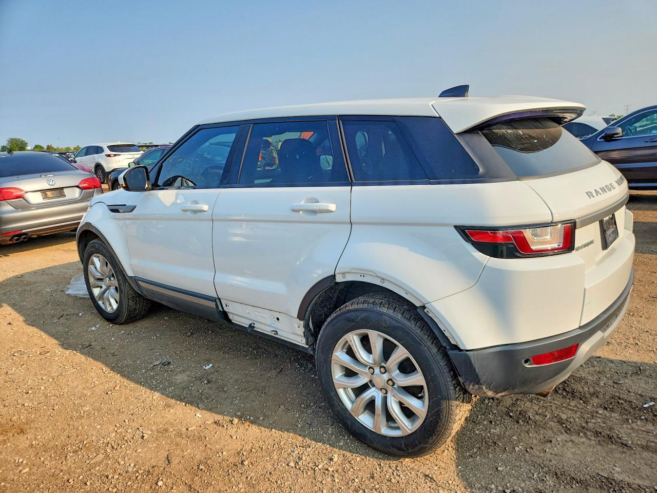 2017 Land Rover Range Rover Evoque Se - Фото 2
