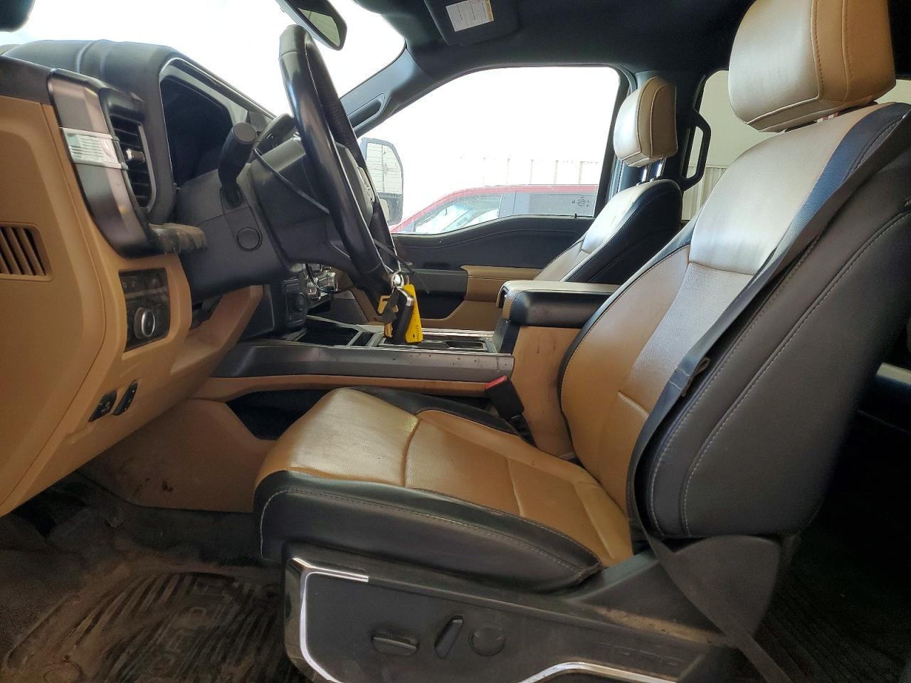 2023 Ford F350 Super Duty - Image 7
