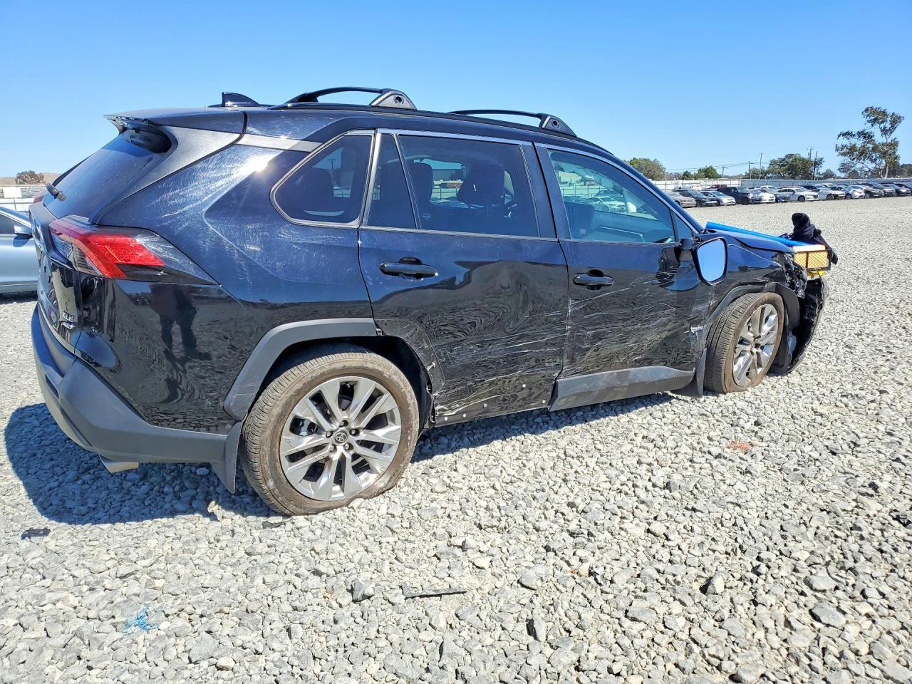 2023 Toyota Rav4 Xle Premium - Фото 3